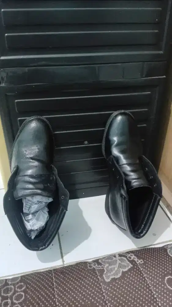 Sepatu karnofol pdh