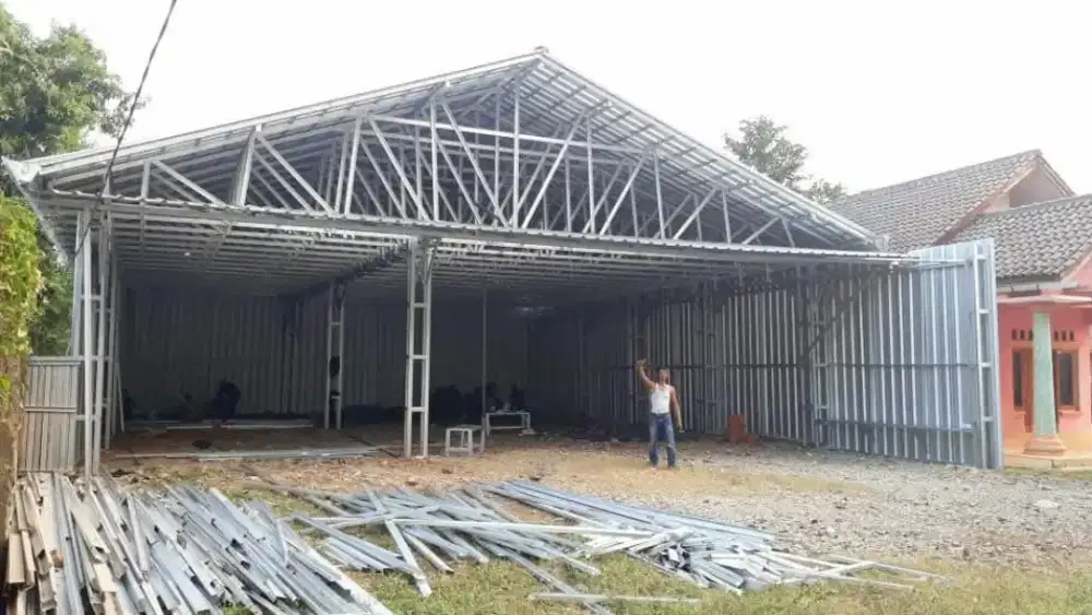 Buat Pakai Baja Ringan Terpasang
