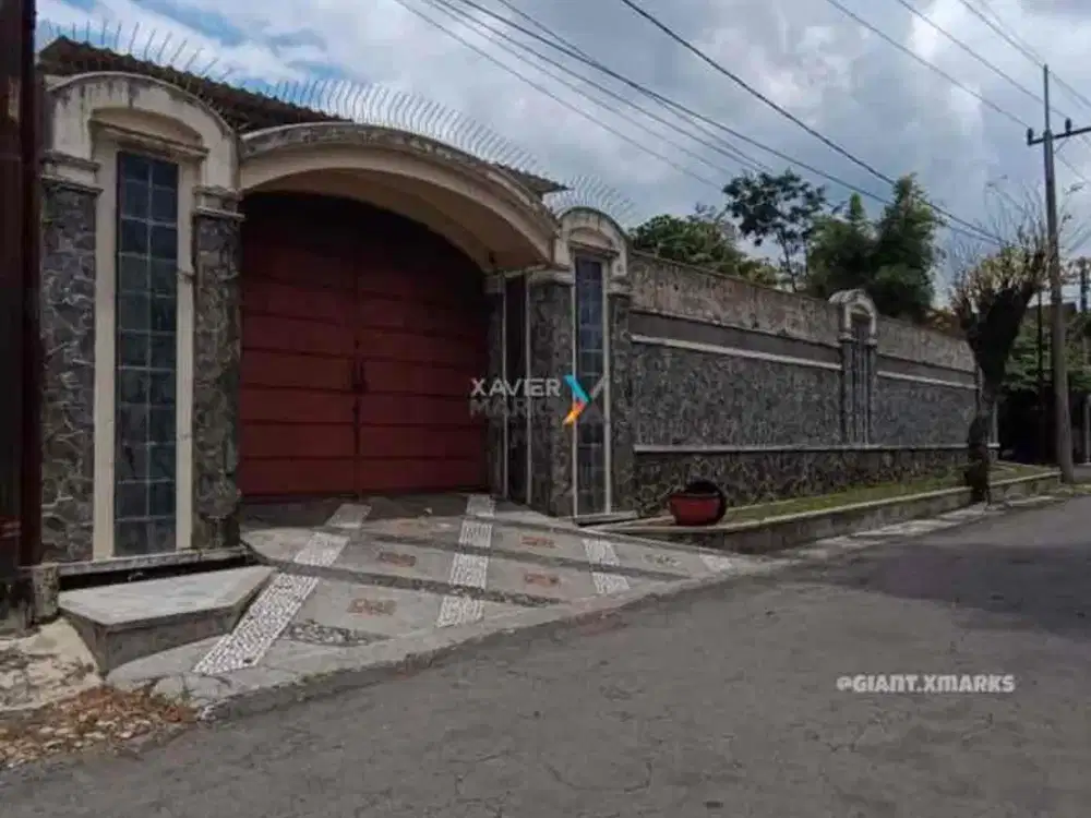 Rumah Kecil Tanah luas di Dieng Malang