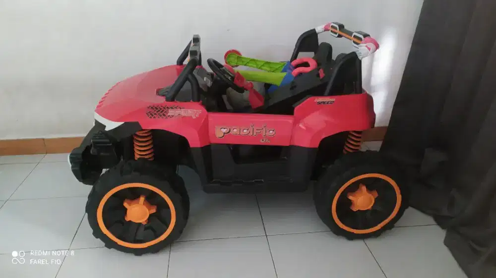 Mobil Aki Pacific PJ-8611
