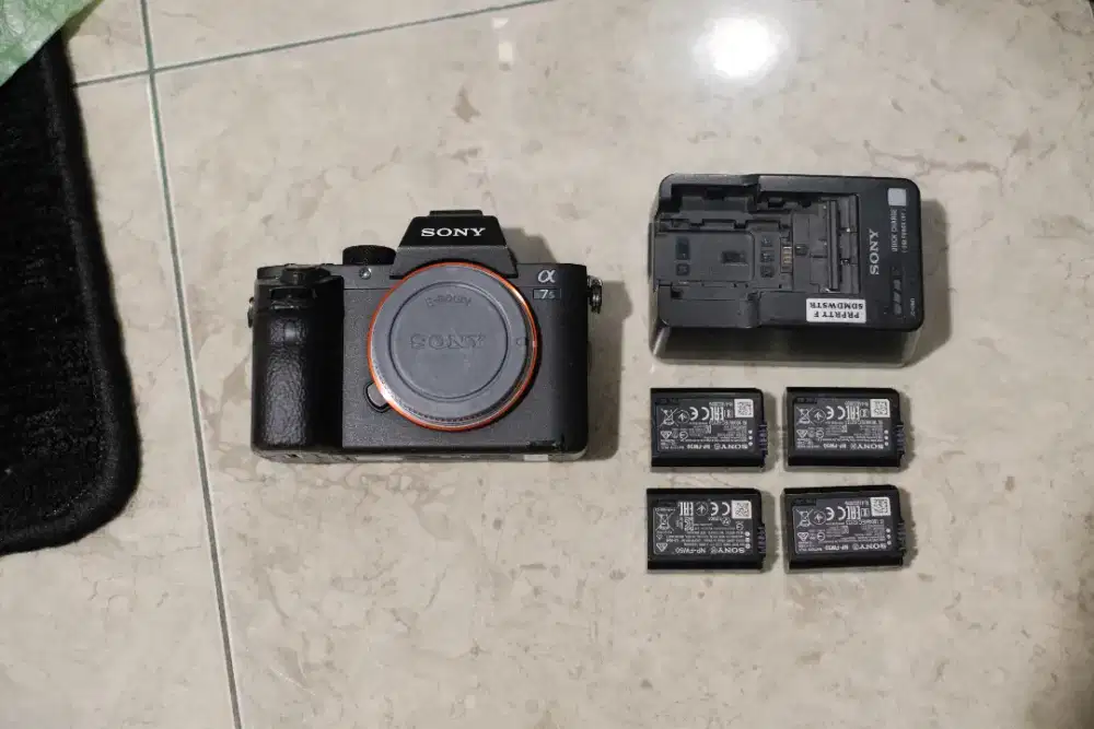 Sony A7S mark II + Fast Charger & Battery Sony Original