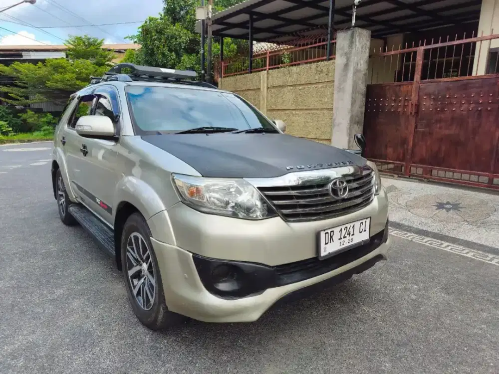 Fortuner 2.7 G bensin matic 2012