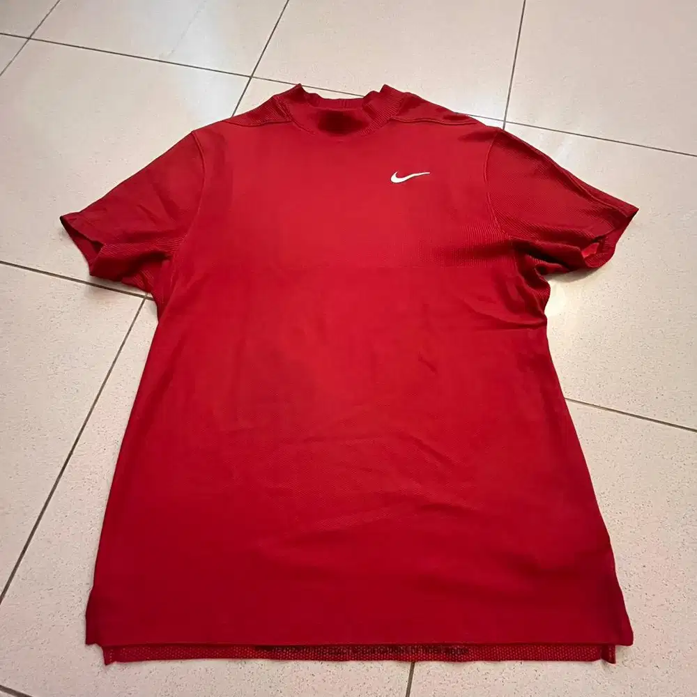 Nike Golf Tiger Woods Dri-FIT Red Shirt Size M