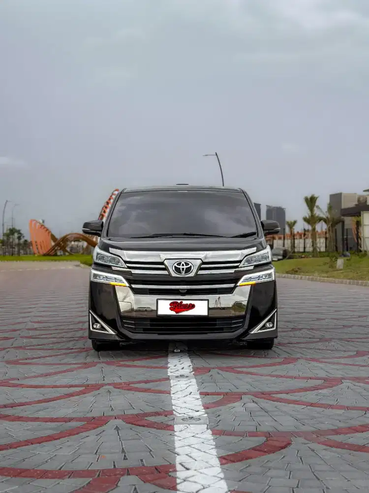 Vellfire G at 2019 cash