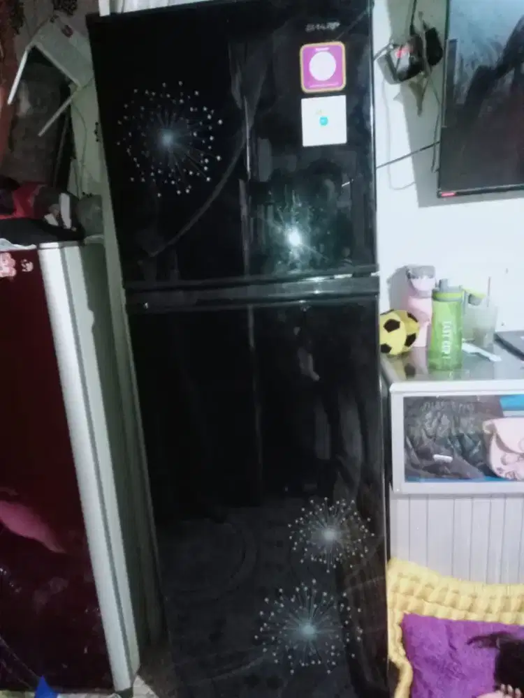 Kulkas 2 pintu merk sharp