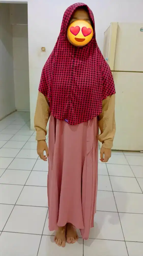 Baju dan kerudung