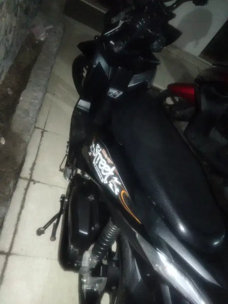 Beat street 2022,,Hitam  siap pakai