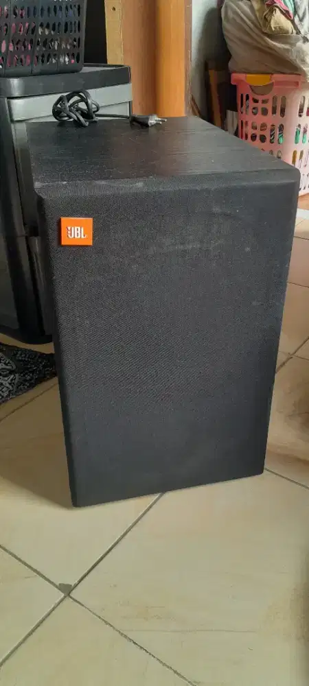 Subwoofer active jbl psw 1000 original jbl