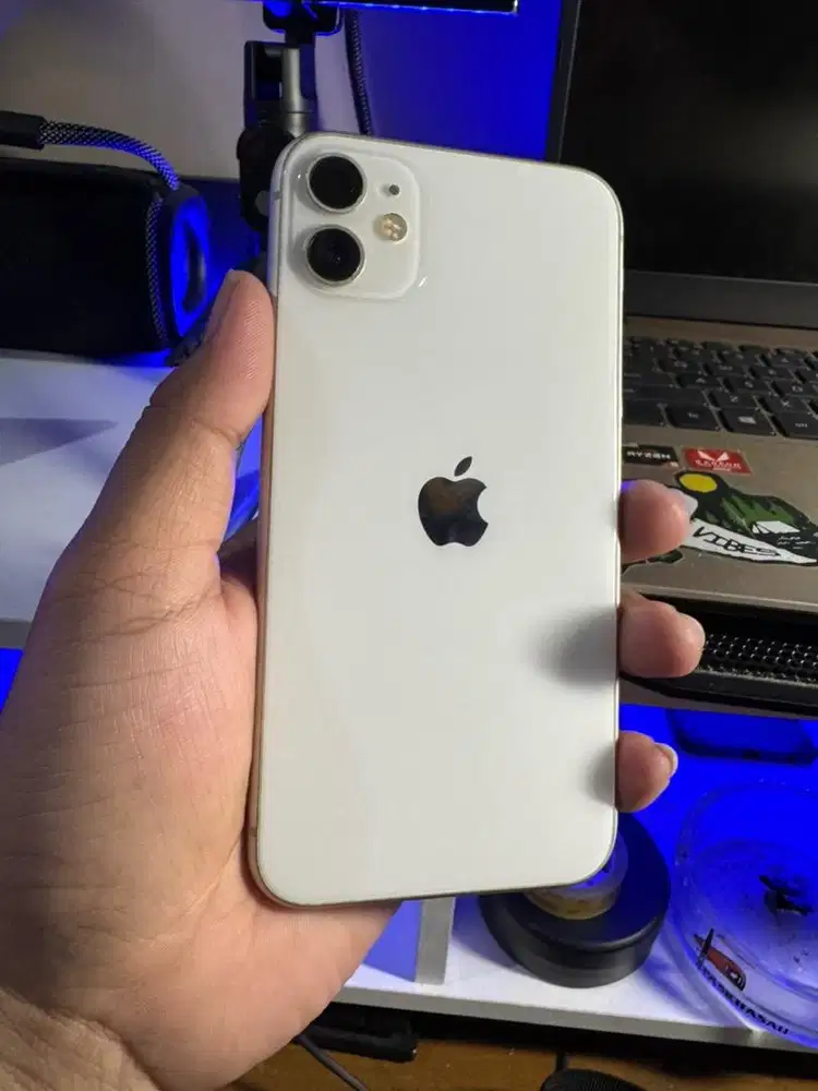 Iphone 11 64GB Putih Regris
