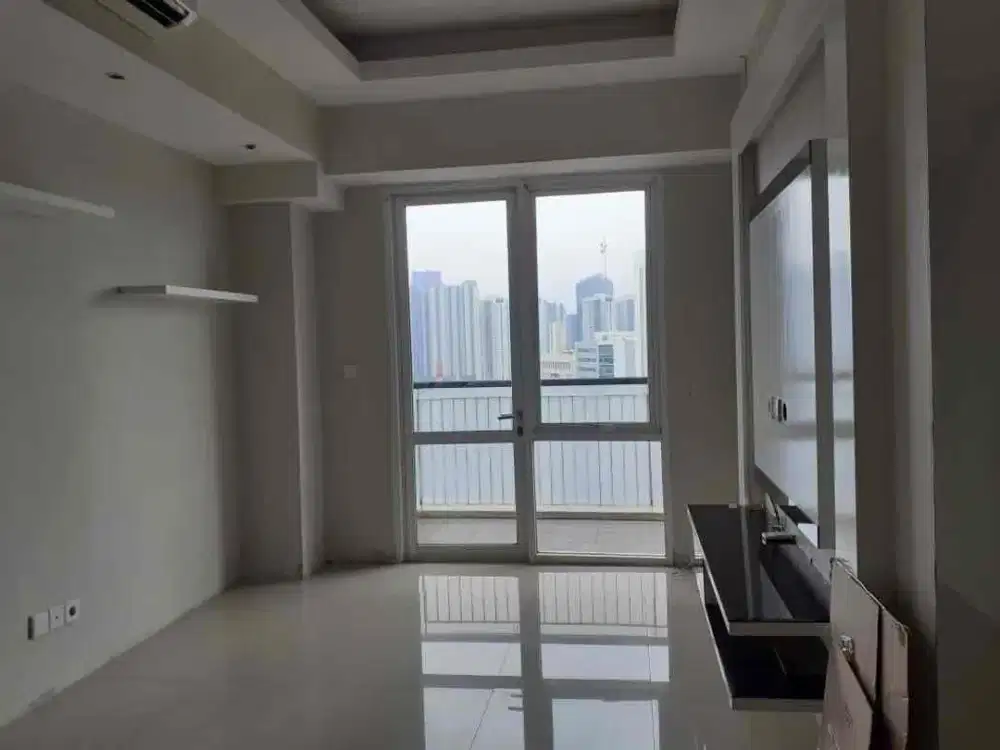 Di Sewakan Apartemen Ambassade Kuningan 2 BR Semi Furnished