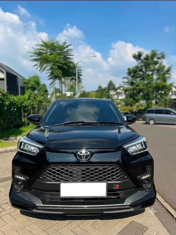 Toyota Raize 1.0 Turbo GR Sport Facelift Tahun 2022 Warna Hitam