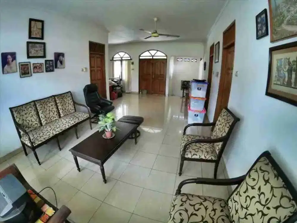 rumah terawat murah tubagus ismail dago kota bandung