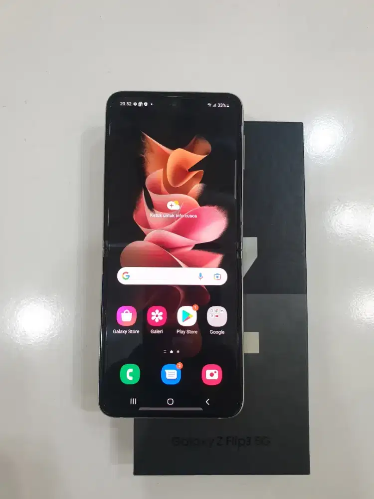 Samsung Zplip 3 8/128 mulus lengkap