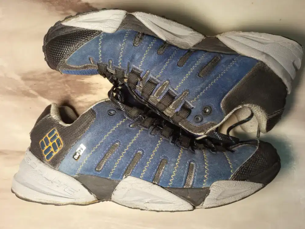 COLUMBIA SIZE 42 INSOLE 27
