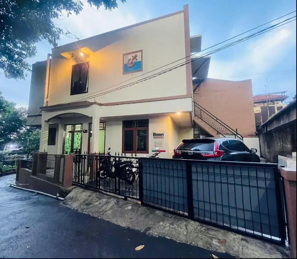 RUMAH DIJUAL JALAN RAYA LENTENG AGUNG, JAGAKARSA, JAKARTA SELATAN