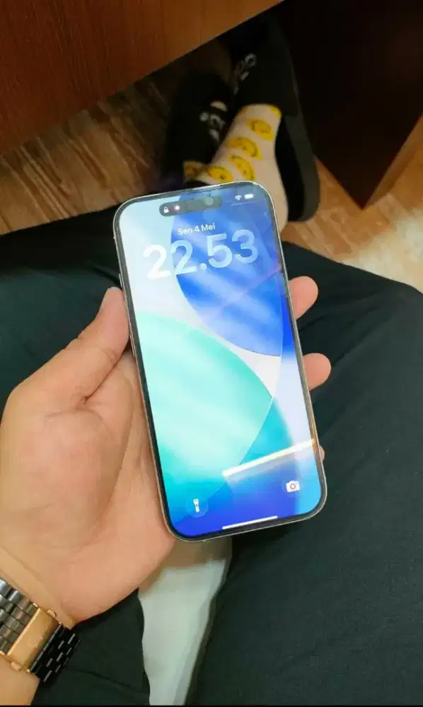 iPhone 16 pro 128 gb ex Blibli  Resmi Indonesia