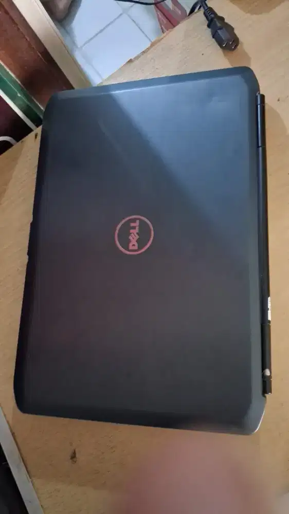 Laptop Dell Core i3 Gen 4 fullset mantaps