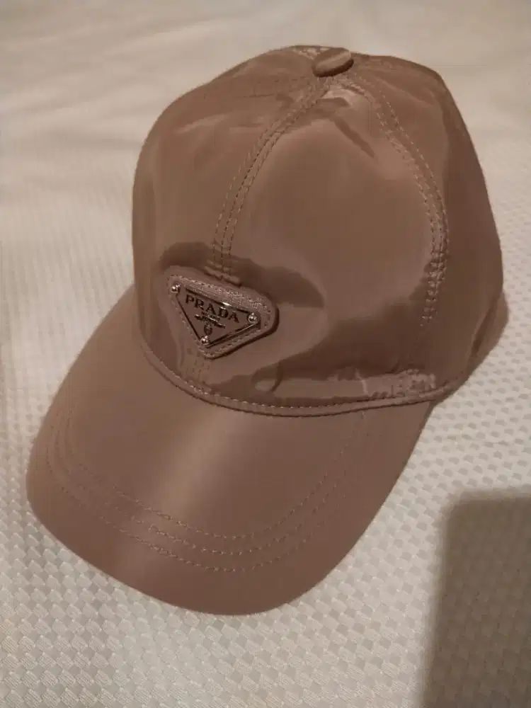 Luxury PRADA caps sangat mewah dan stylish
