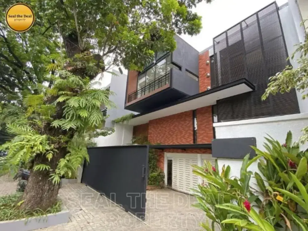 Disewakan Rumah Mewah 4Kt di Area Kebayoran Baru/Blok M/ Jakarta Selatan | STDN0182
