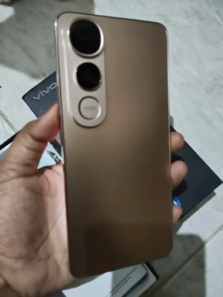 Bekas Vivo v50 lite 8/256 mulus