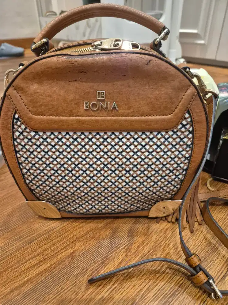 Tas bonia original store