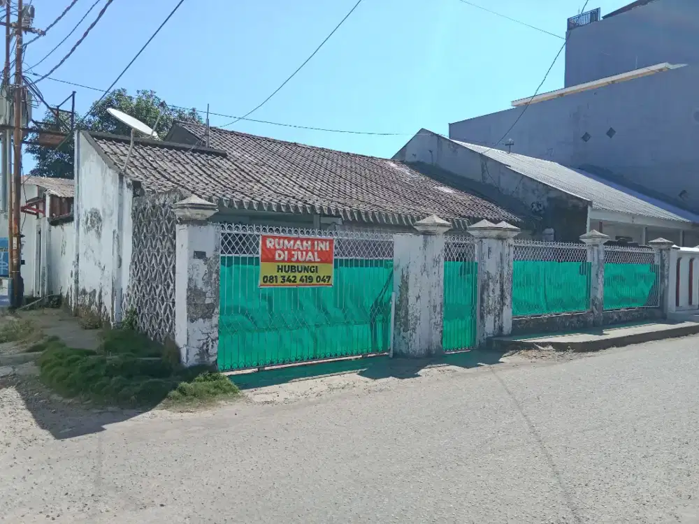 JUAL  RUMAH TUA JL. SUNU KOMPLEKS UNHAS BLOK E. 10 , Jln. Sunu