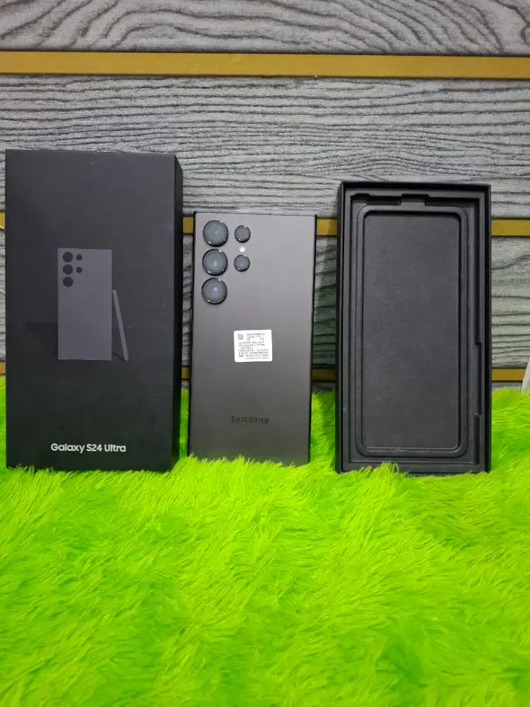 SAMSUNG S24 ULTRA SEIN RAM 12/1TB FULLSET MULUS NO MINUS