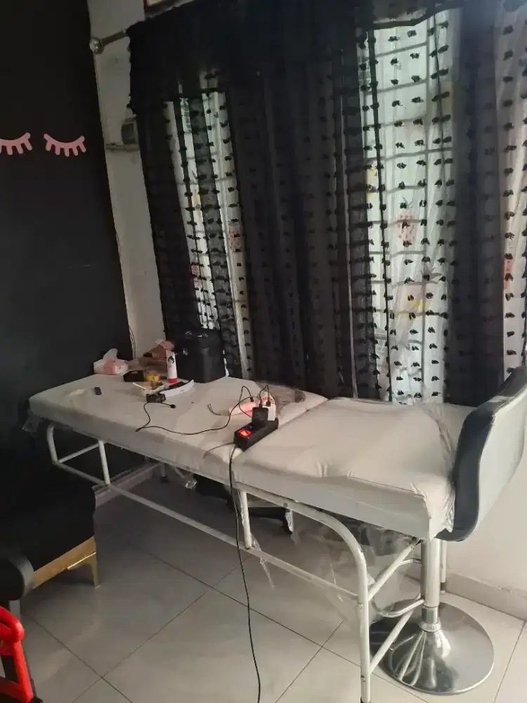 KASUR EYELASH DAN KURSI
