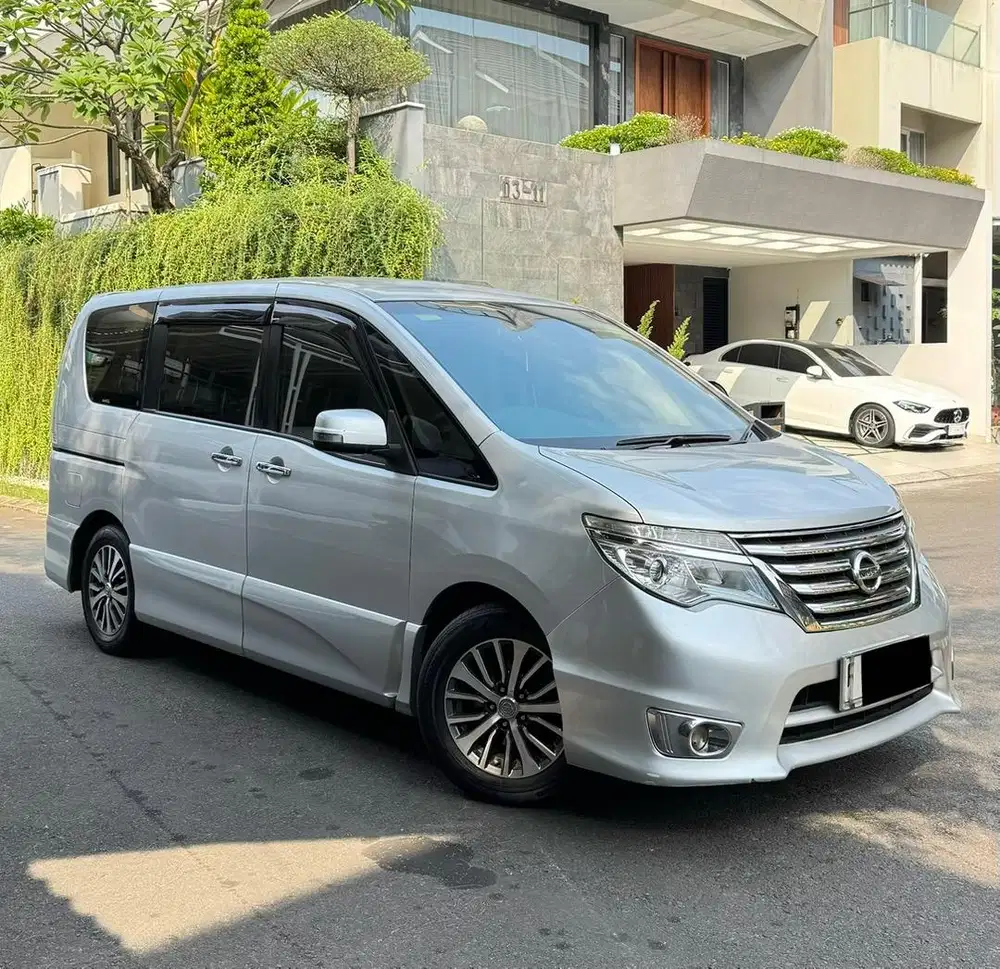 NISSAN SERENA HWS 2015 FACELIFT CASH NEGO TIPIS