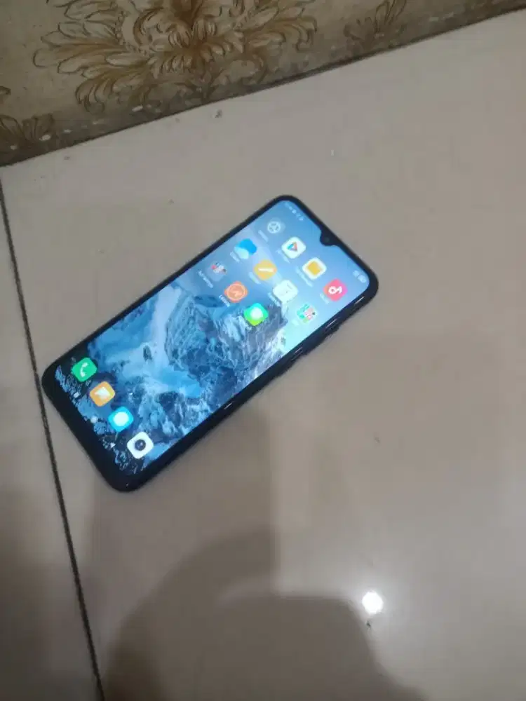 Xiomi redmi note 8 ram 4/64 minus pemakaian saja hp cas