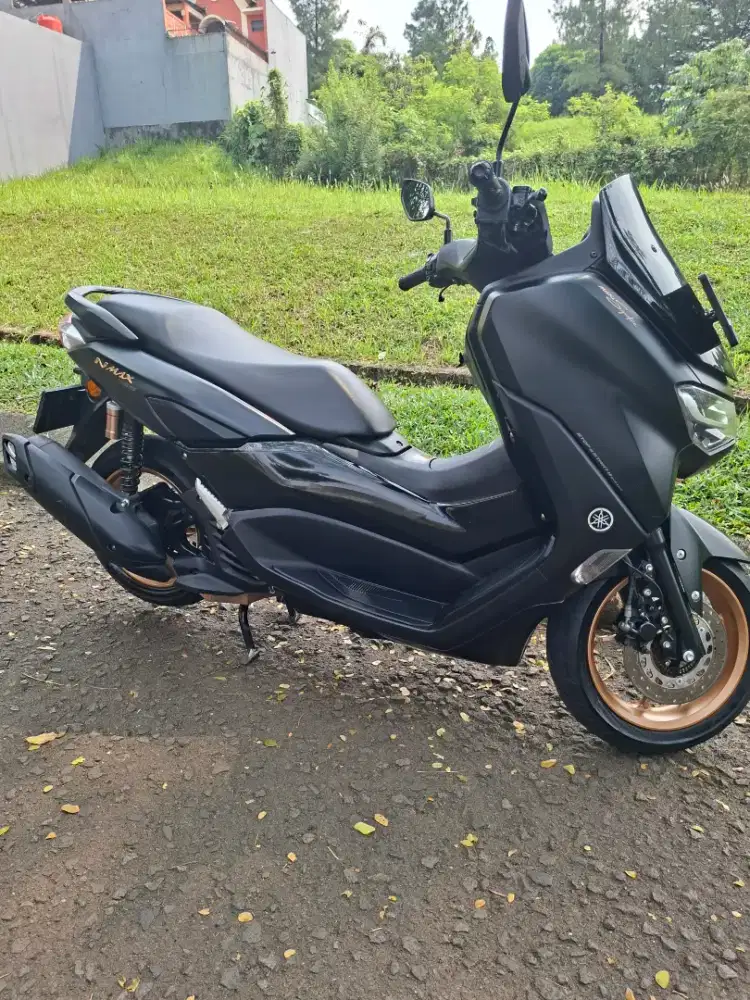 Nmax 2022 black doff