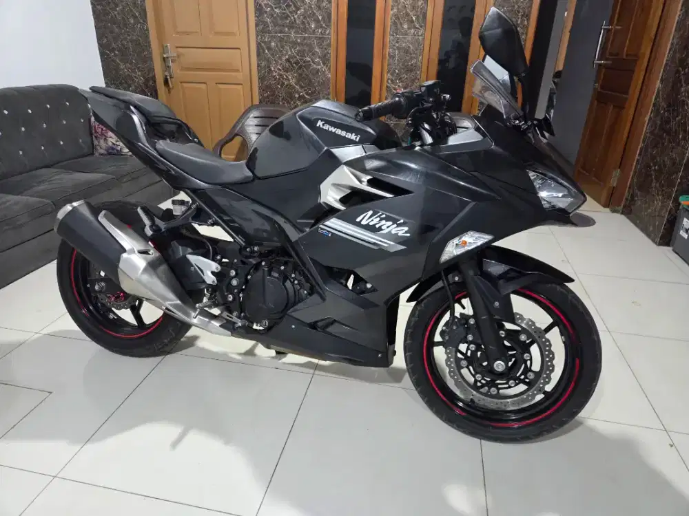 Ninna 250 Fi New tahun 2021