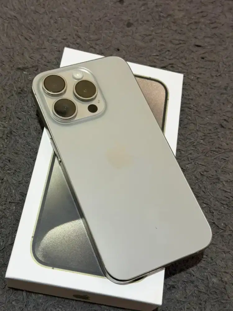 Iphone 15 promax  256gb Inter Natural