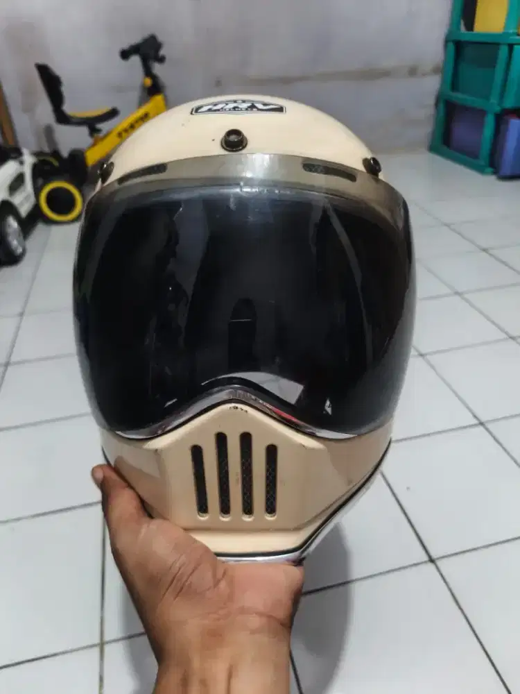 Helm Cakil kaca