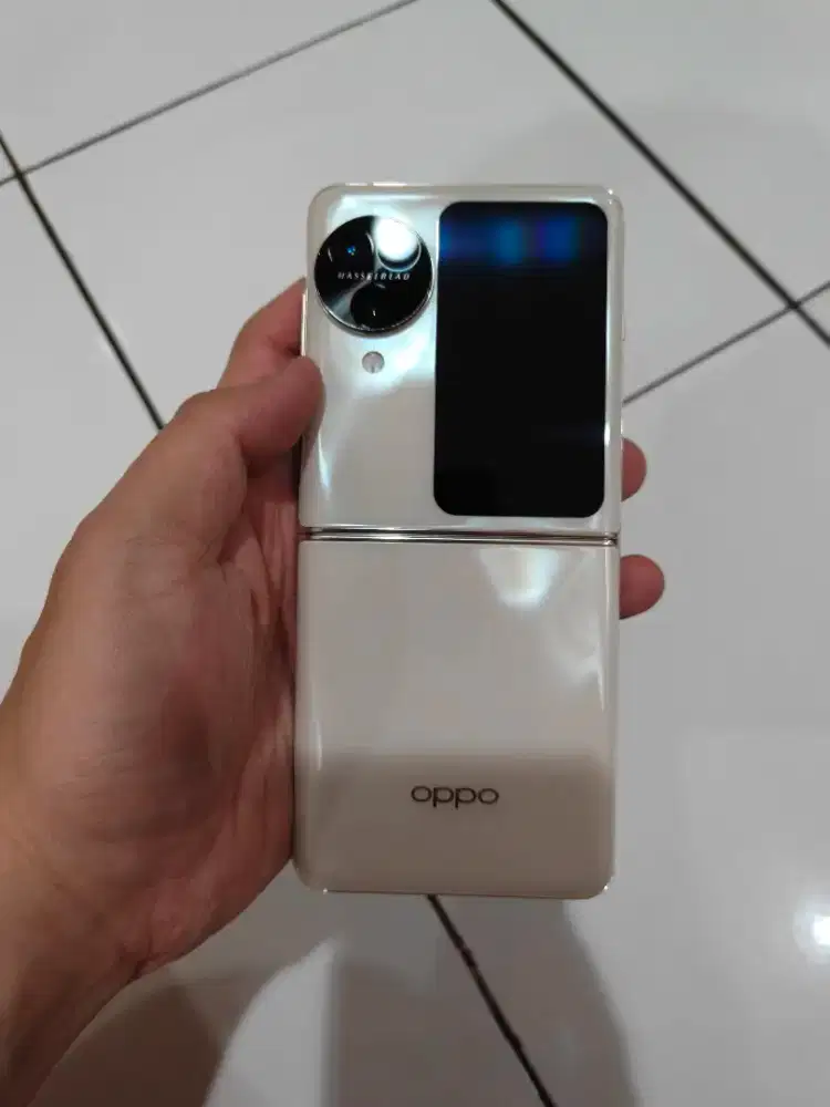 Oppo Find N3 Flip 12/256gb resmi