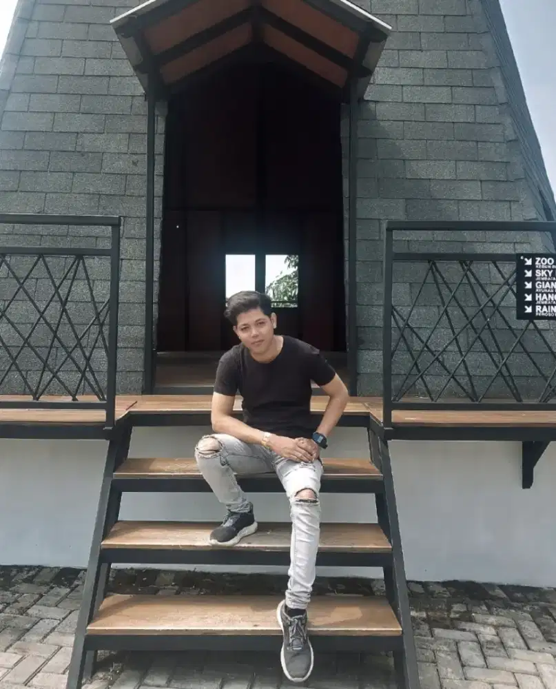 Saya Sedang cari kerjaan apa Saja yang penting Hlal