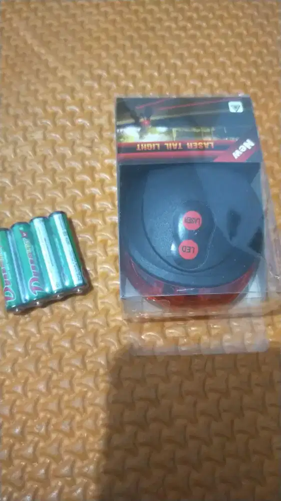 Lampu belakang sepeda laser