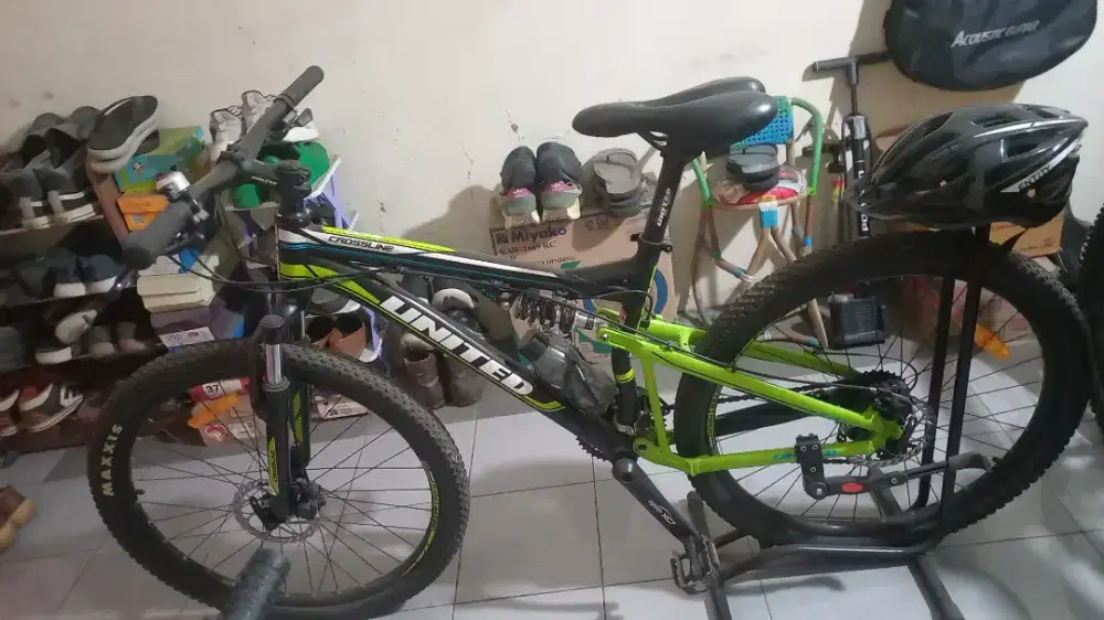 Jual sepeda united crossline3.00 muluss good condition