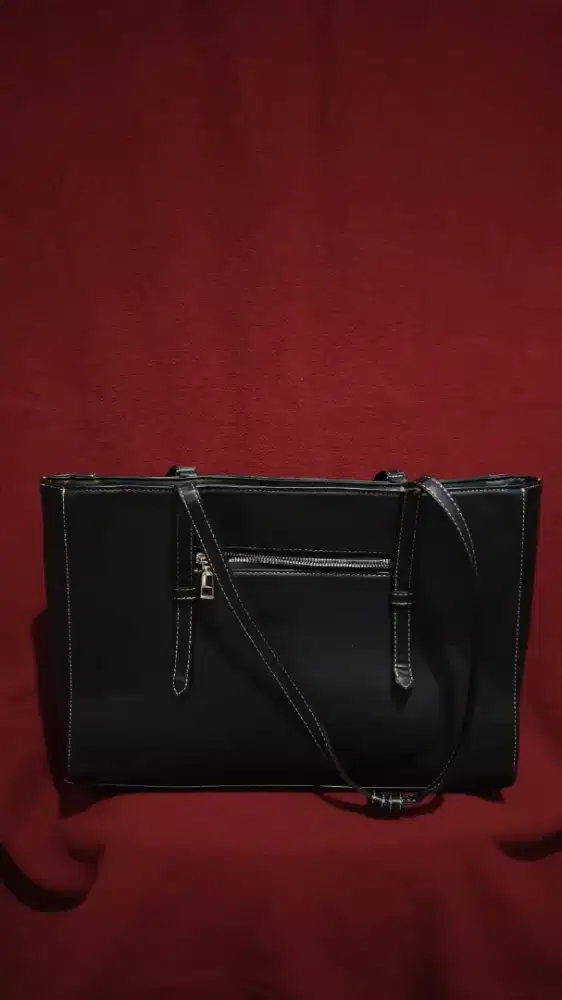 tas kerja wanita besar