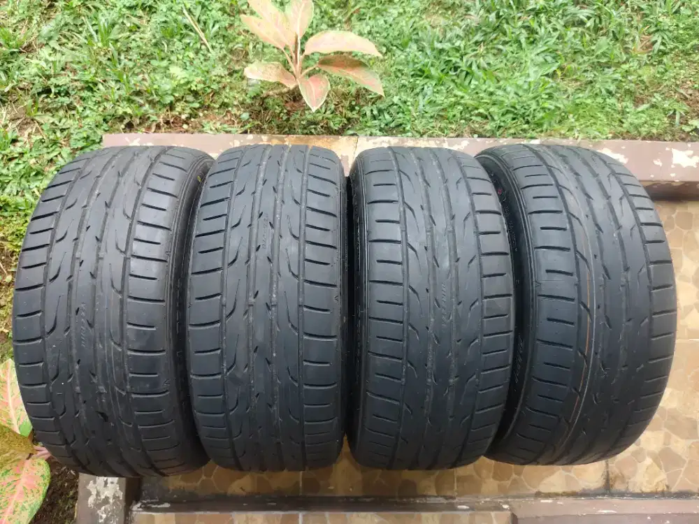 Like new ban Dunlop Direzza D102 uk 235/40 R18