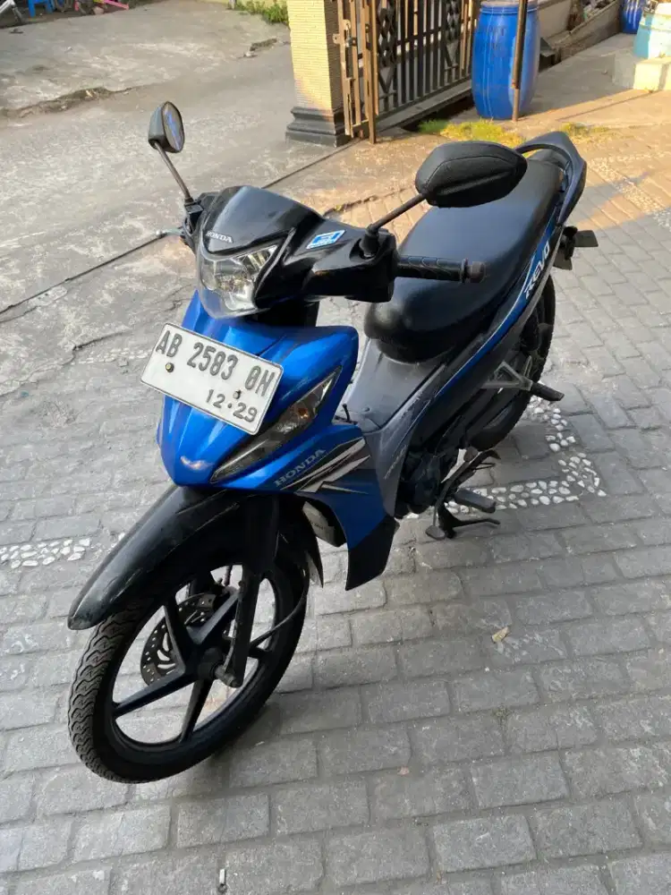 Honda Revo CW THN 2014 plat AB sleman