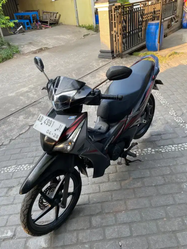 Supra helm in injeksi THN 2013 plat AB kulon Progo