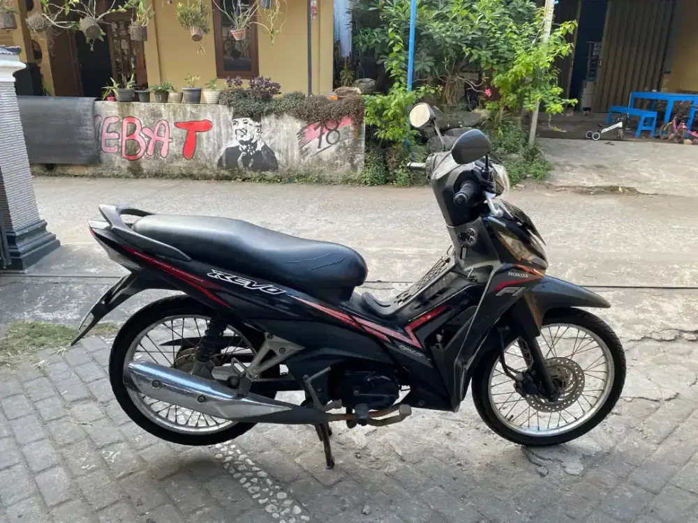 Revo injeksi THN 2015 plat AB kota