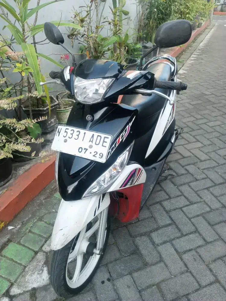 Sepeda motor Yamaha Mio j Sawojajar Malang