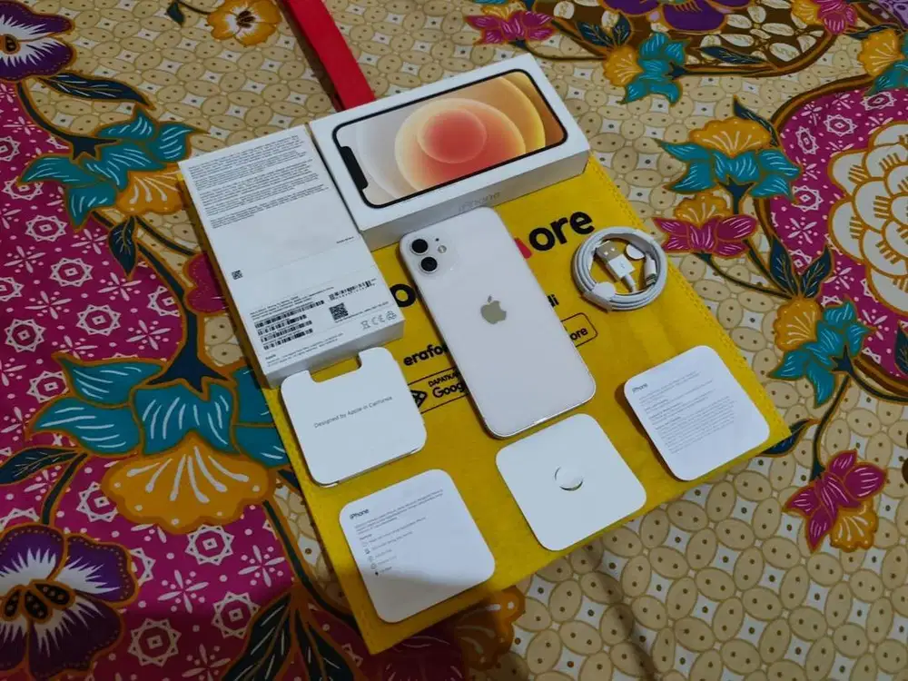 iPhone 12 White 128 GB iBox Fullset