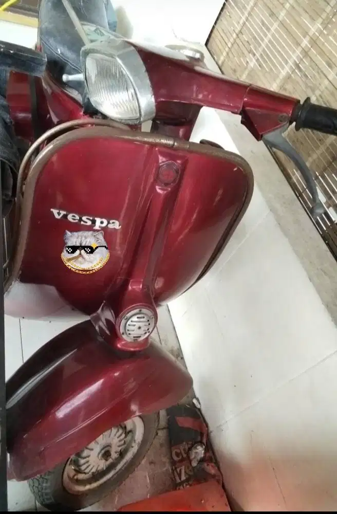 Dijual motor vespa super tahun 78