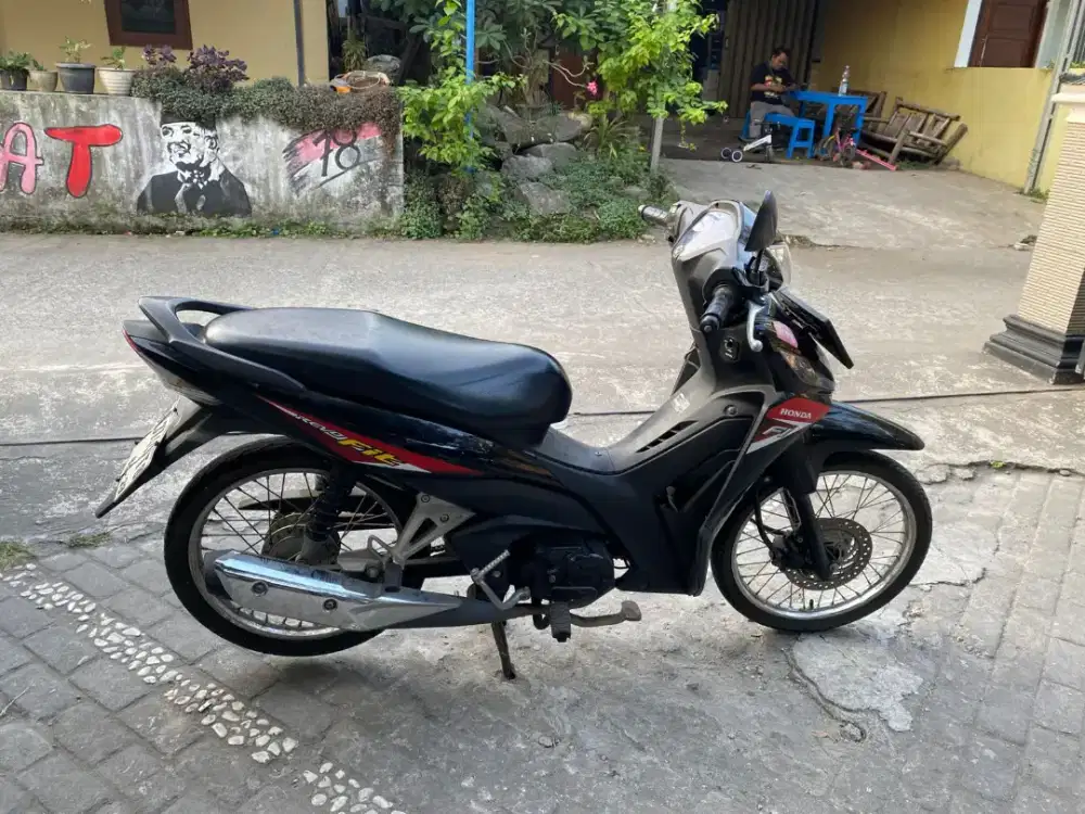 Revo THN 2023 plat AB Bantul