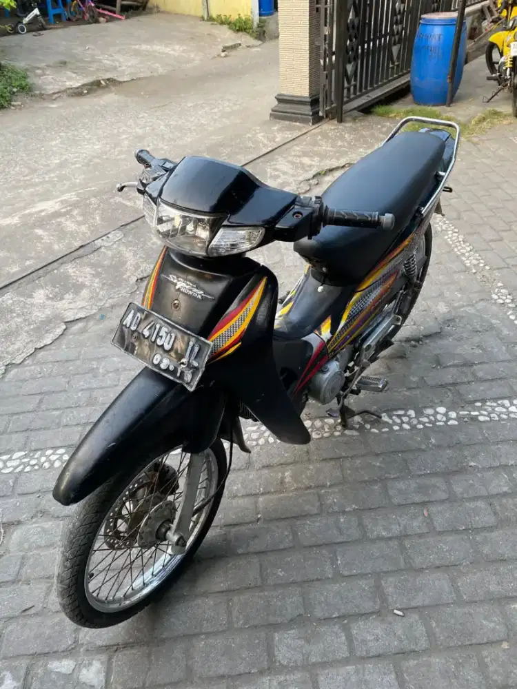 Supra THN 2003 plat AD klaten