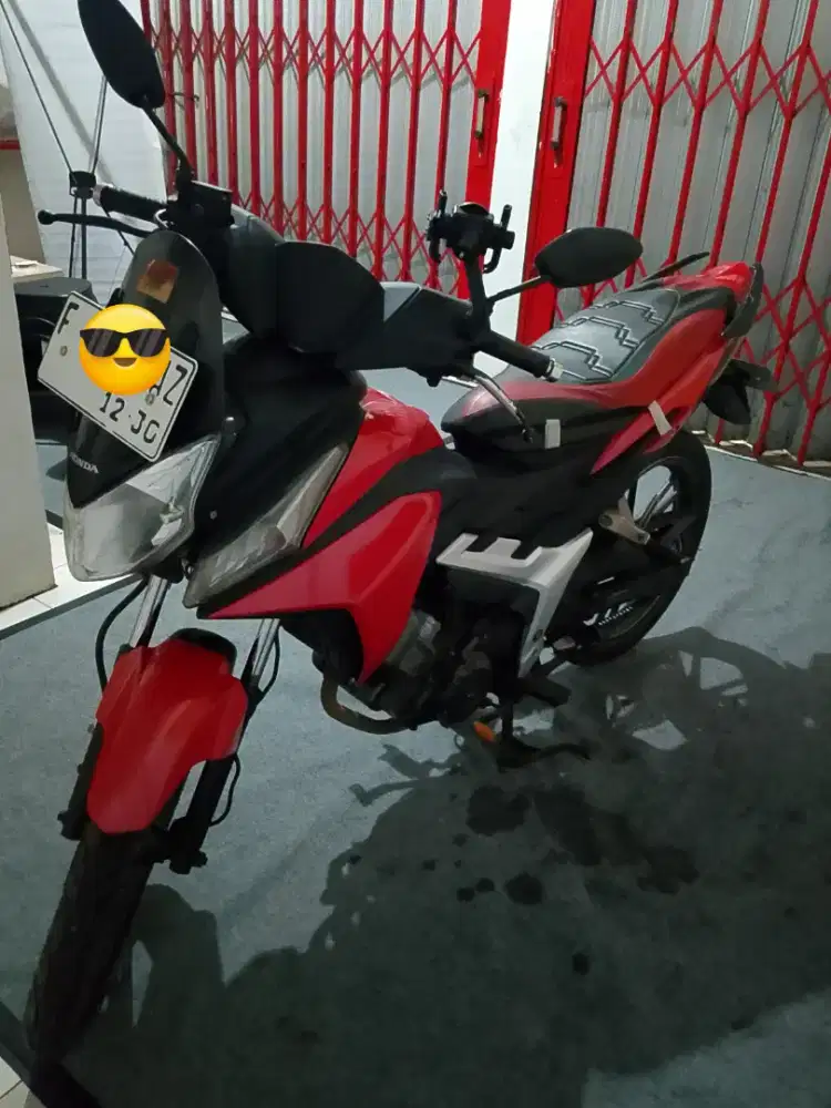 Jual Motor Honda CS1 tahun 2008