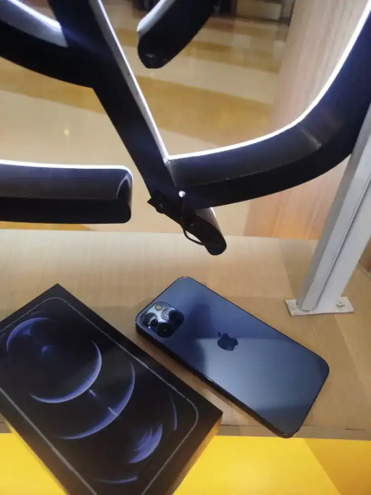 iPhone 12 pro 128gb ada case banyak